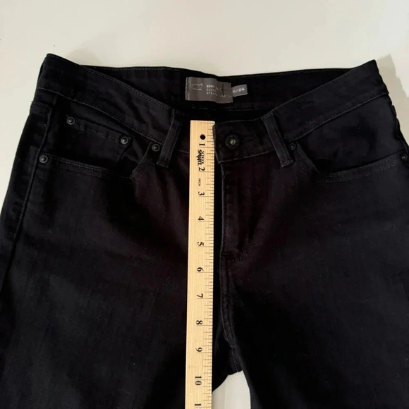 Levi’s San Francisco Demi Curve Classic Straight Leg Indigo Black Denim Jeans 28 - Picture 13 of 15